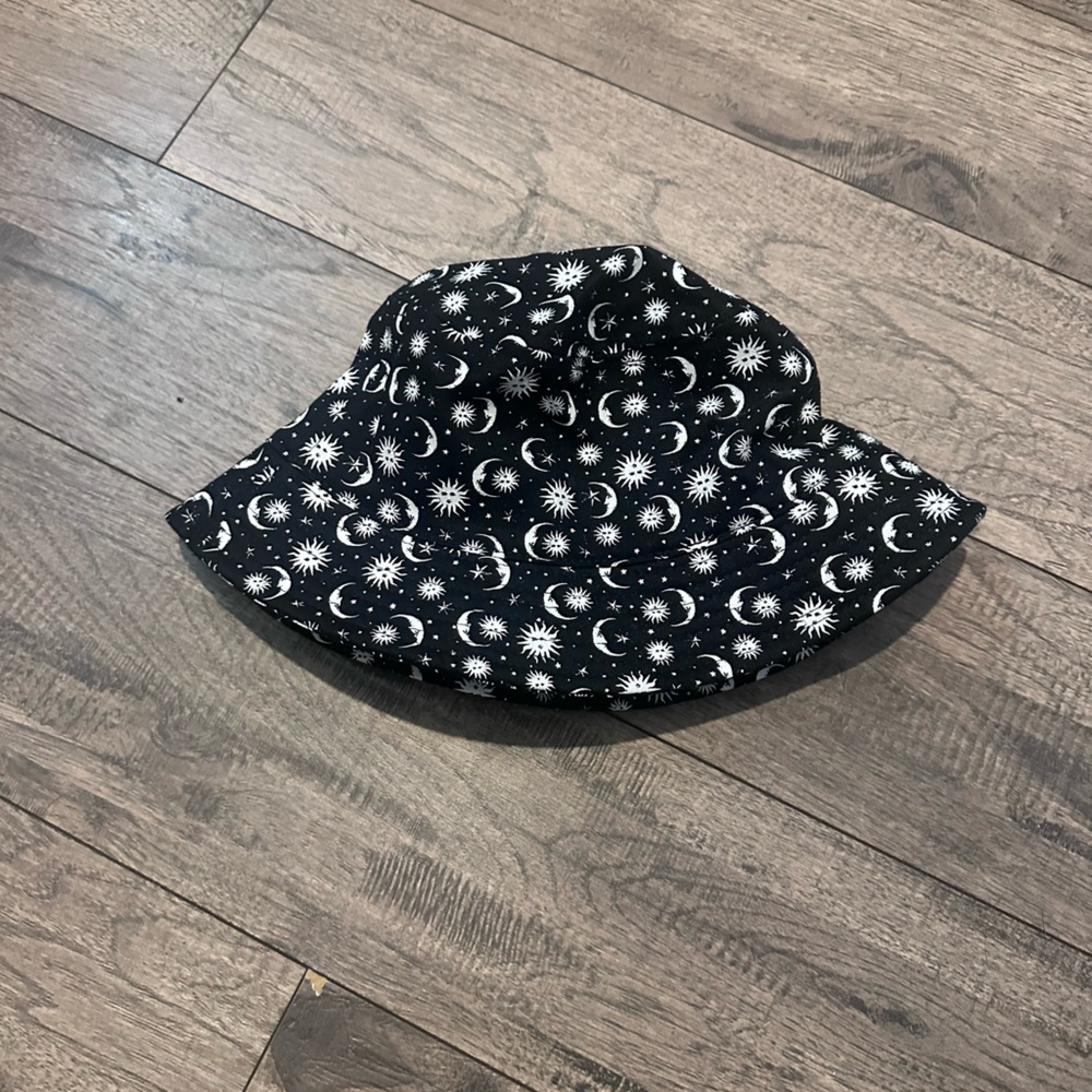 Black and White Celestial Print Hat